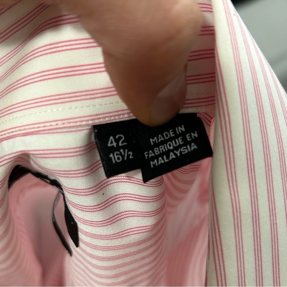 Hugo Boss Men’s Button Down Dress Shirt with French Cuffs - Picture 7 of 7